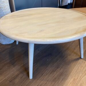 Orizcal 30" Circular Mango Wood Coffee Table. 14"H