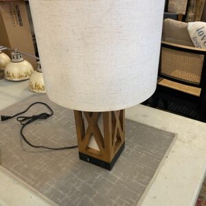 Farmhouse Table Lamp with USB plug in. 13" diameter x 22" H